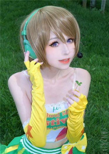 土耳其合法萝莉coser 萝莉般的身材和颜值