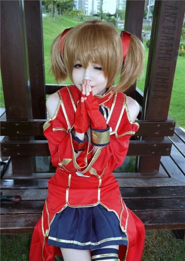 土耳其合法萝莉coser 萝莉般的身材和颜值