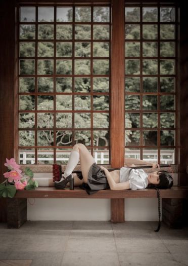 《零之地带》沖野真夜子cos正片