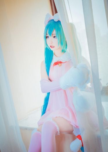 VOCALOID 粉红小猫咪miku