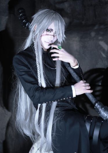 男神般的外表 来自日本的coser朔夜