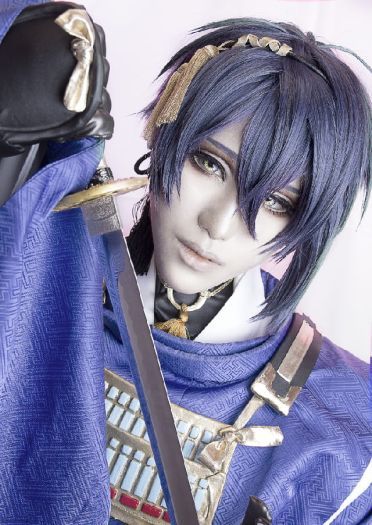 男神般的外表 来自日本的coser朔夜