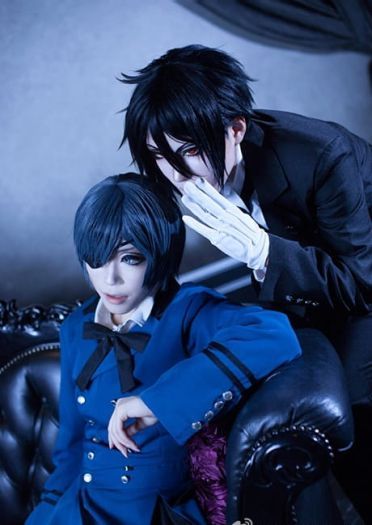 男神般的外表 来自日本的coser朔夜