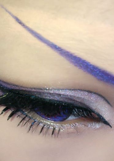 【cos妆教程】VOCALOID龙啼茄子 眼妆教程