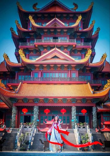 古装私影：水落红莲，唯闻玉磬，但此情依旧。