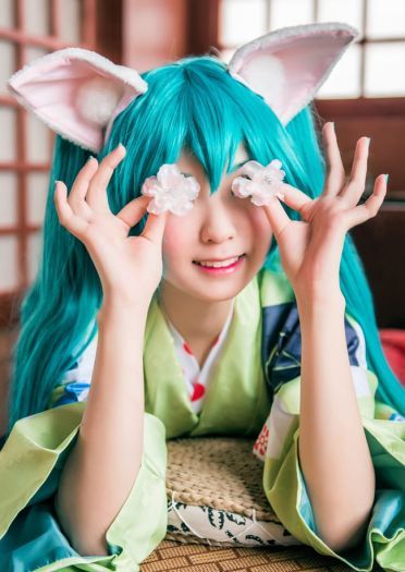 初音未来 动物学院cos 一只懒散的猫咪