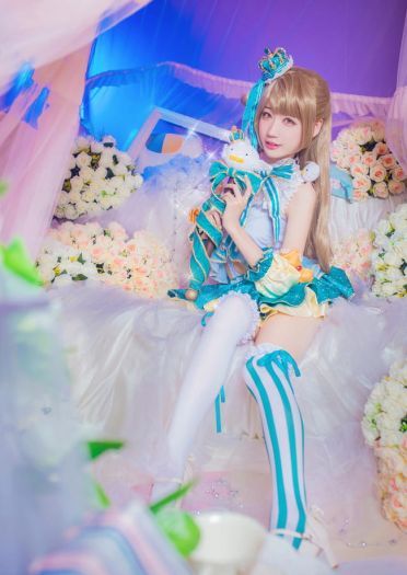 【授权】lovelive！南小鸟 ことり式雪だるまCOS