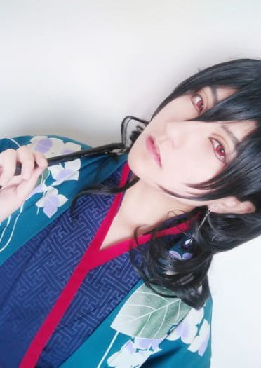 COS眼妆教程 万用少年眼妆