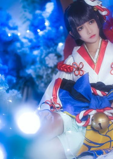 阴阳师手游 雪女 见月之樱皮肤COS