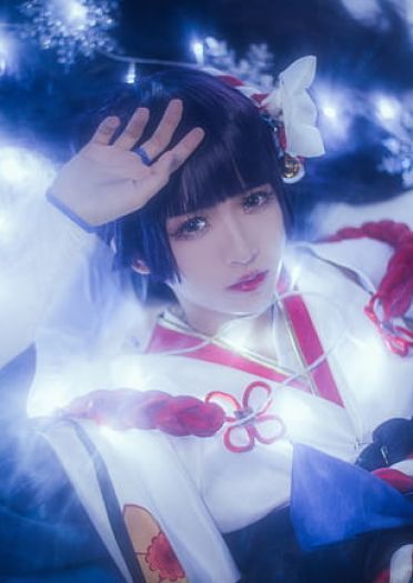 阴阳师手游 雪女 见月之樱皮肤COS