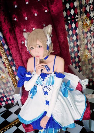 萌妹与伪娘的演绎，从零开始的异世界COS集