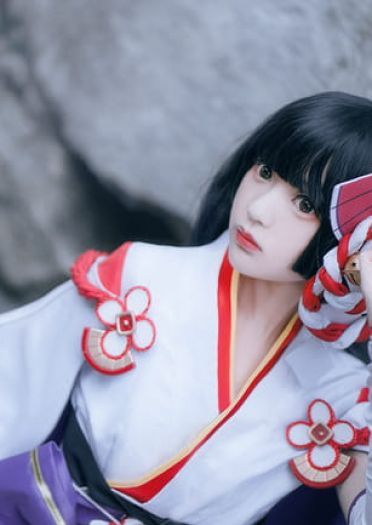 看一眼就被冻住 阴阳师手游式神雪女cos(1)