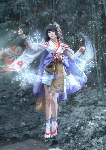 看一眼就被冻住 阴阳师手游式神雪女cos(1)