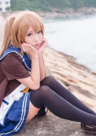 原来是深藏不露啊！ 软萌coser晒泳装写真