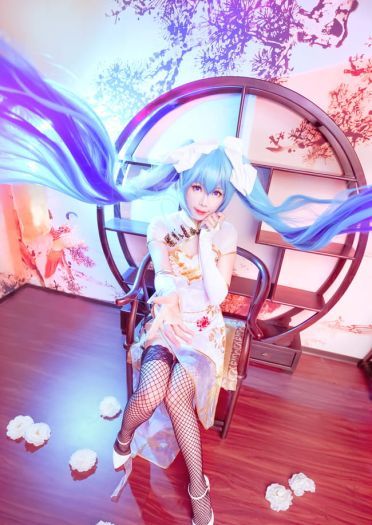 初音未来MIKU  金絲雀ver.COS
