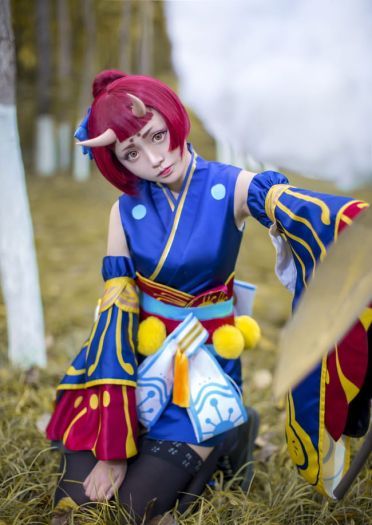 【授权】强势大奶回归 萤草觉醒COS