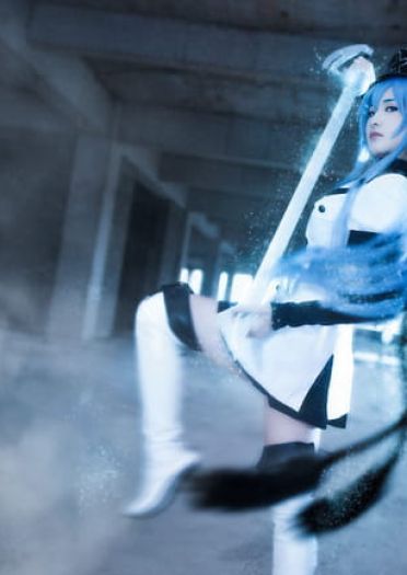 【授权】斩赤红之瞳冰霜女王 艾斯德斯COS