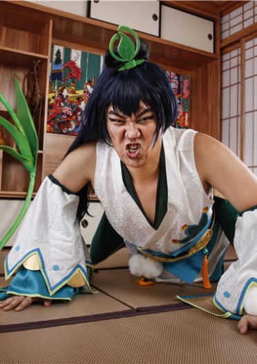 让爸爸来奶一口吧！草爹在家的日常 莹草cosplay