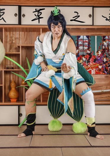 让爸爸来奶一口吧！草爹在家的日常 莹草cosplay