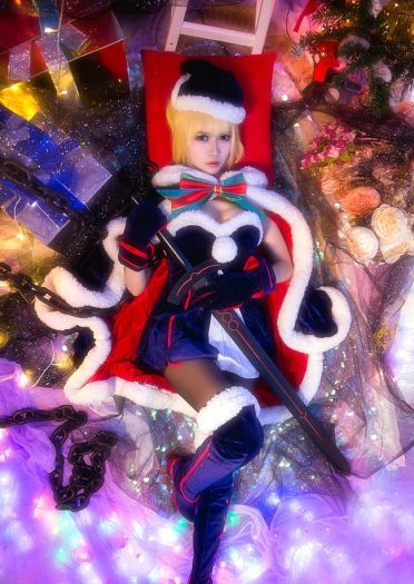 Fate圣诞装黑saber 阿尔托莉雅・潘德拉贡COS