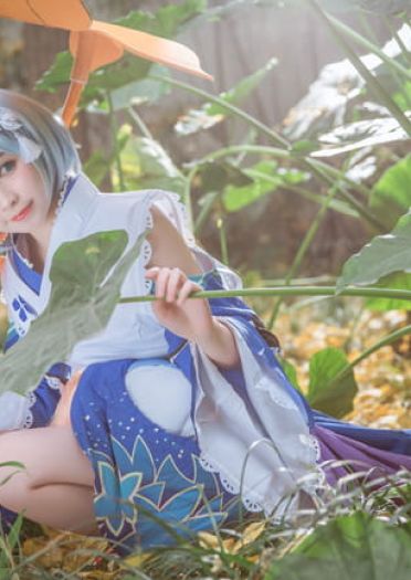 网易手游阴阳师 莹草丹枫秋意 cosplay(1)