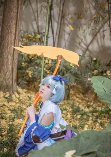 网易手游阴阳师 莹草丹枫秋意 cosplay(1)