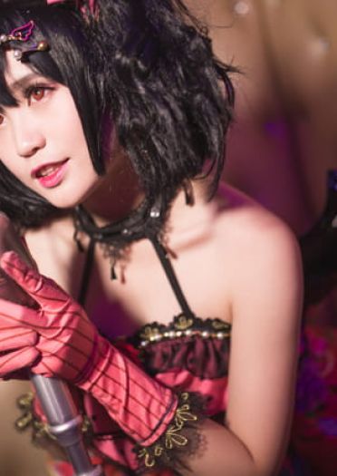 新人完美cos矢泽妮可 小恶魔觉醒