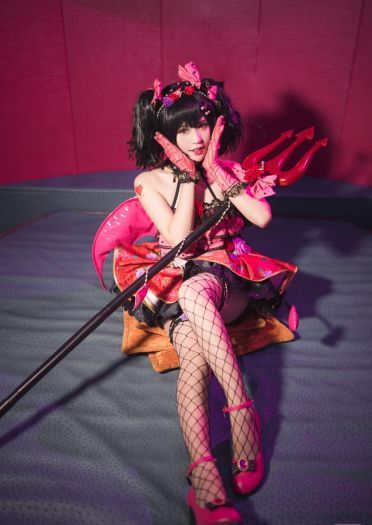 新人完美cos矢泽妮可 小恶魔觉醒