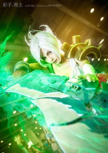 英雄联盟 放逐之刃 锐雯cosplay(1)