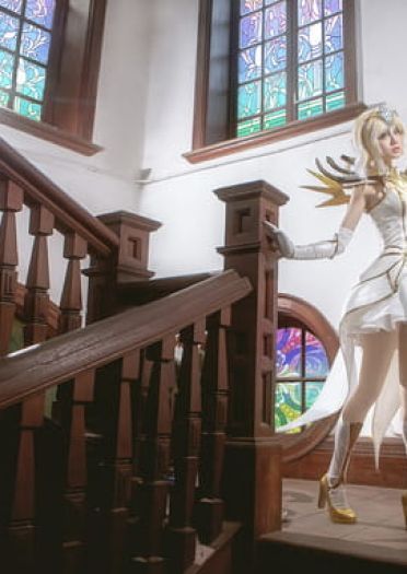 英雄联盟 大元素使拉克丝 cosplay(1)