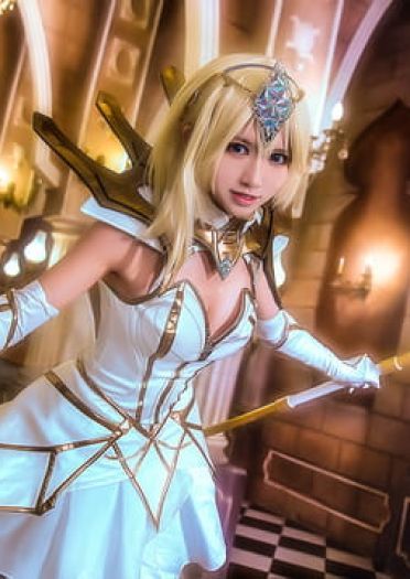 光辉女郎拉克丝 终极皮肤光元素使COS
