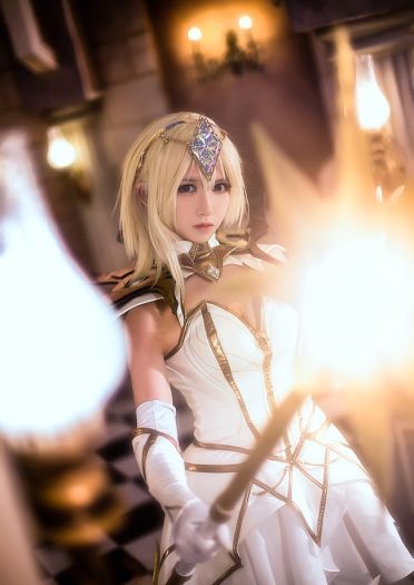 光辉女郎拉克丝 终极皮肤光元素使COS