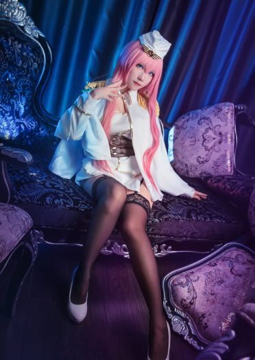 VOCALOID 巡音流歌白军服 黑丝诱惑cosplay
