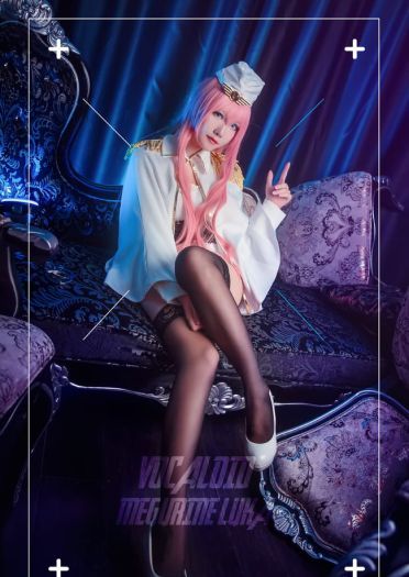 VOCALOID 巡音流歌白军服 黑丝诱惑cosplay