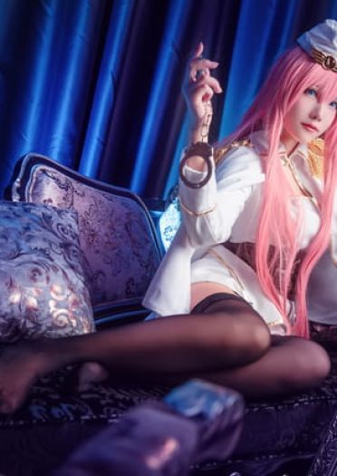 VOCALOID 巡音流歌白军服 黑丝诱惑cosplay