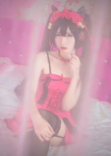 约会大作战 时崎狂三 桃色睡衣黑丝诱惑cosplay