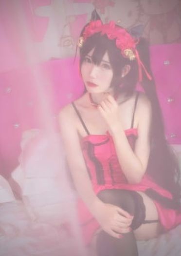 约会大作战 时崎狂三 桃色睡衣黑丝诱惑cosplay