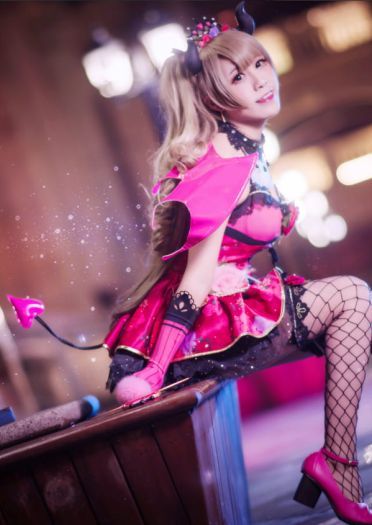 小恶魔觉醒南小鸟COS 准备好被吃掉了吗？