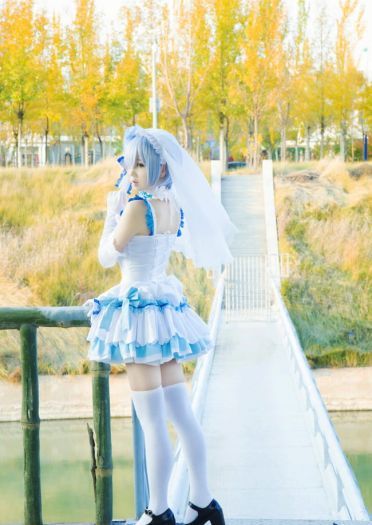 Re：从零开始的异界生活 花嫁蕾姆 cosplay