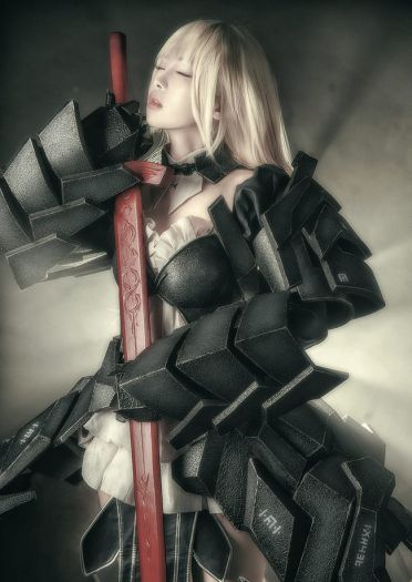 超帅黑saber Saber alterCOSPLAY