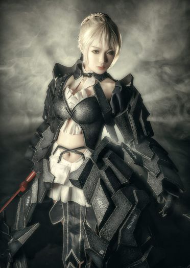 超帅黑saber Saber alterCOSPLAY