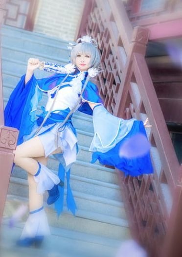 VOCALOID 洛天依 冬至芍药 cosplay(1)