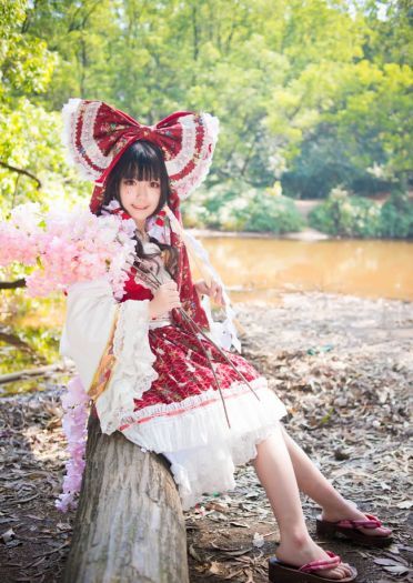 东方project 博丽灵梦 cosplay(1)