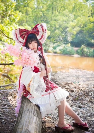 东方project 博丽灵梦 cosplay(1)