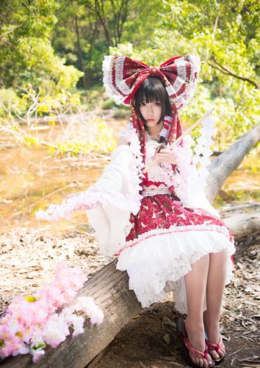 东方project 博丽灵梦 cosplay(1)