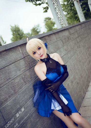 Saber蓝礼服.ver COS