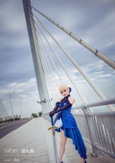 Saber蓝礼服.ver COS