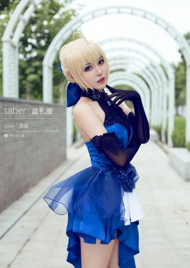Saber蓝礼服.ver COS