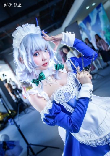 十六夜咲夜蓝宝石礼服COS