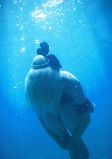 Fate/HF线 Saber·Alter 露背水着COS